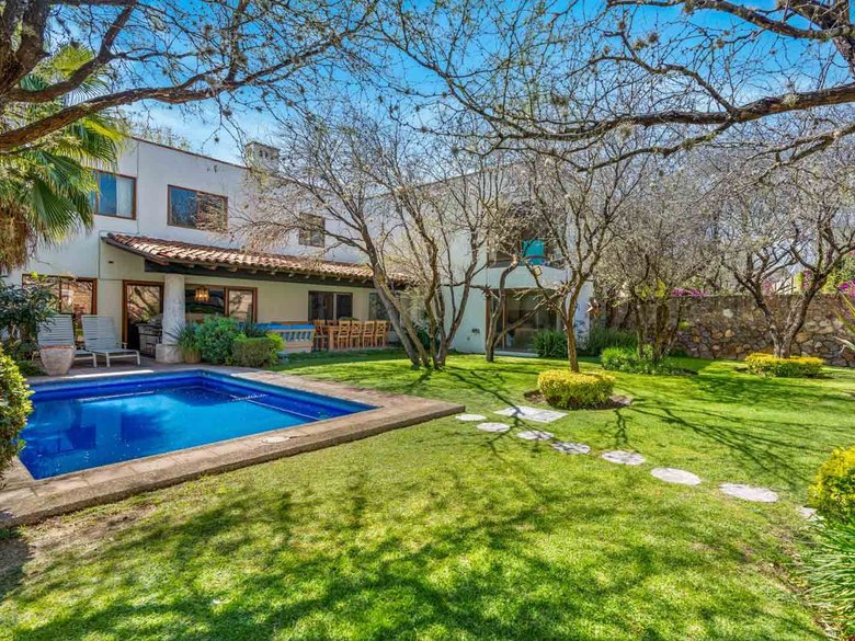 Casa Puerta Azul — 13 photos