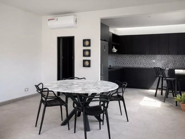 Luxury Penthouse 2 Bedrooms with Private Rooftop - Paseo del Centro — 10 photos