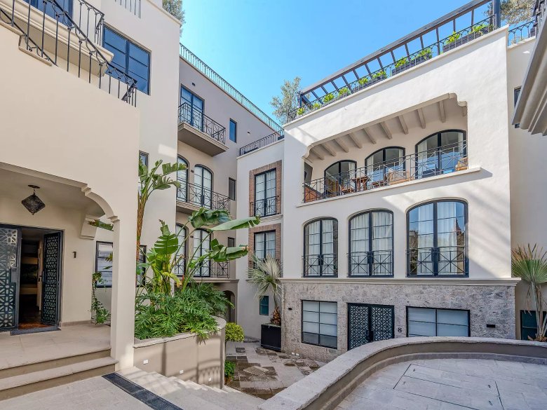 Luxury Penthouse 2 Bedrooms with Private Rooftop - Paseo del Centro — 18 photos