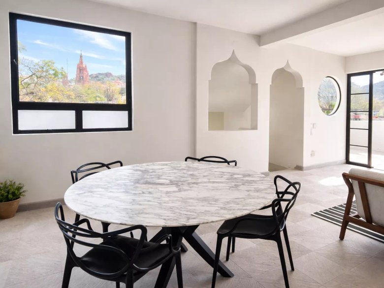 Luxury Penthouse 2 Bedrooms with Private Rooftop - Paseo del Centro — 11 photos