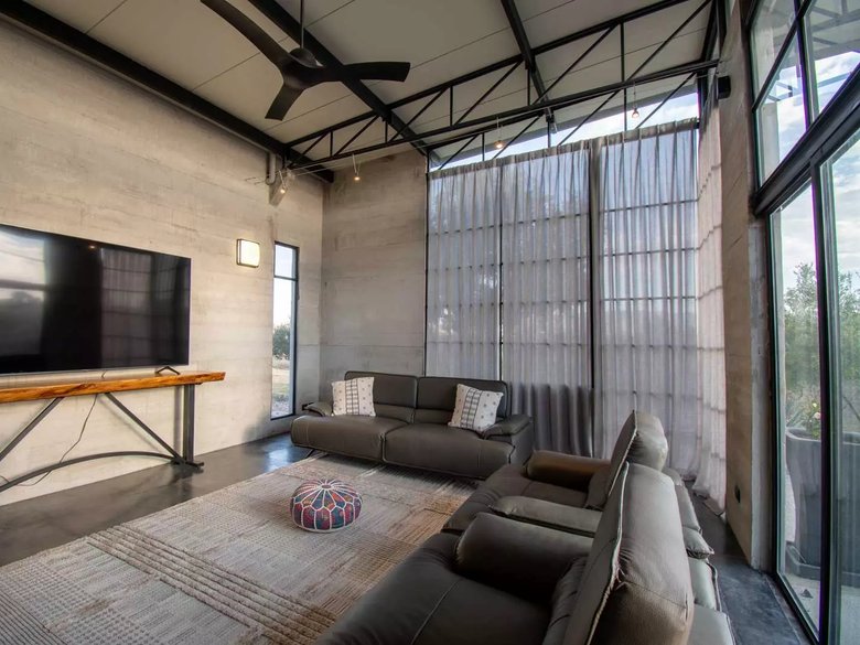 Casa Marfa — 4 photos