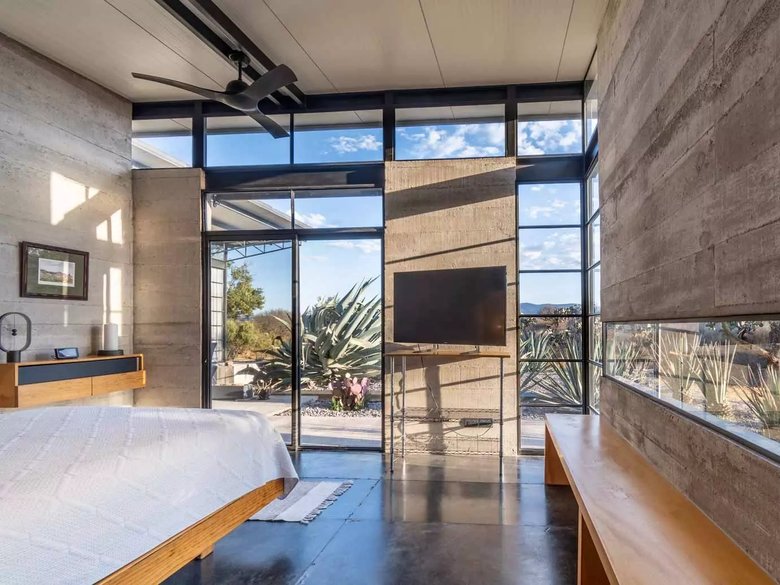 Casa Marfa — 7 photos