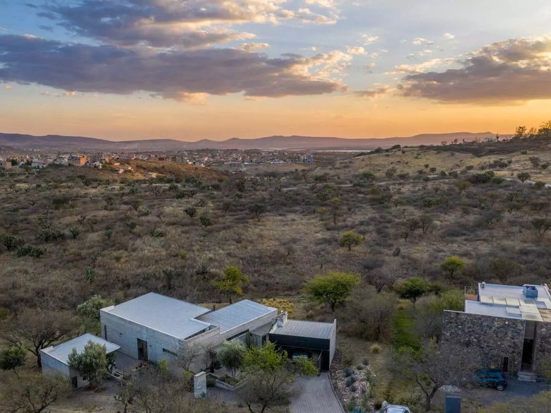 Casa Marfa — 26 photos