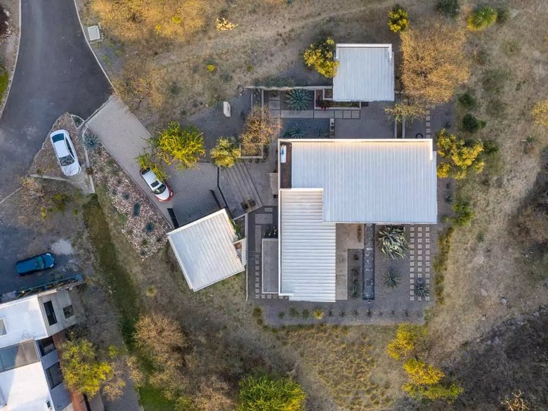 Casa Marfa — 24 photos