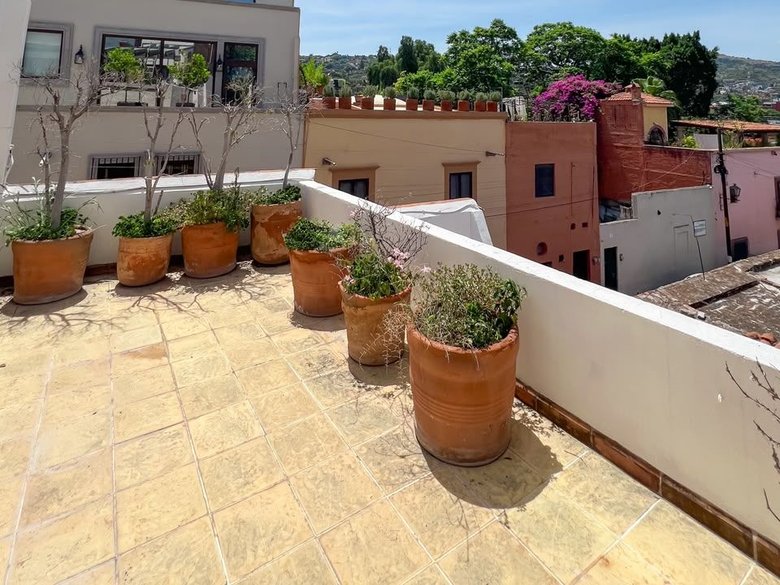 Casa Quebrada — 14 photos
