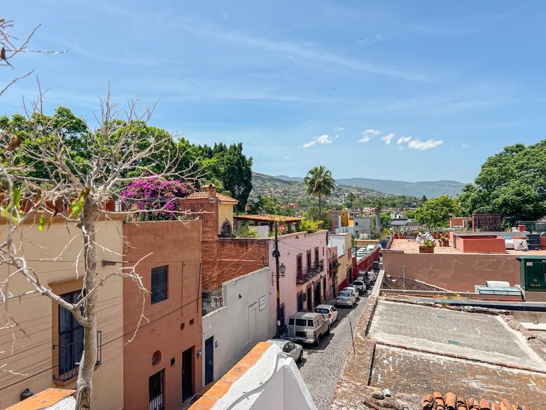 Casa Quebrada — 16 photos