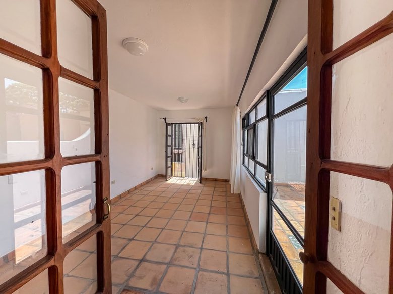 Casa Quebrada — 5 photos