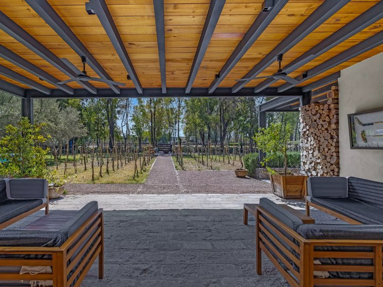 Villa Ecuestre — 3 photos
