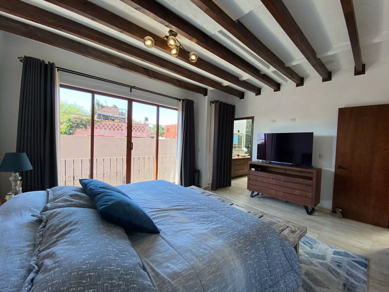 CASA EN EL CENTRO DE SAN MIGUEL — 11 photos
