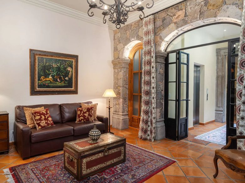 Casa Relox — 12 photos