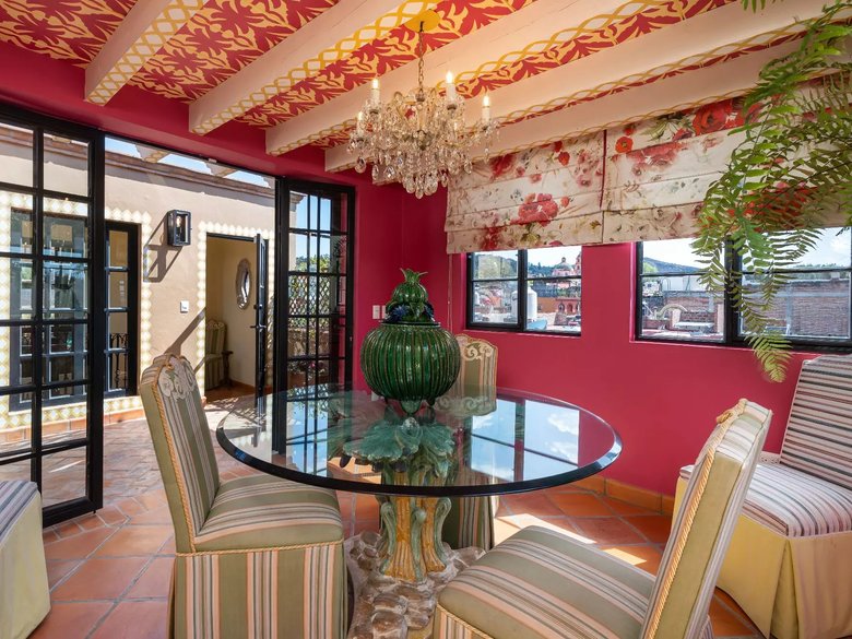 Casa Relox — 21 photos