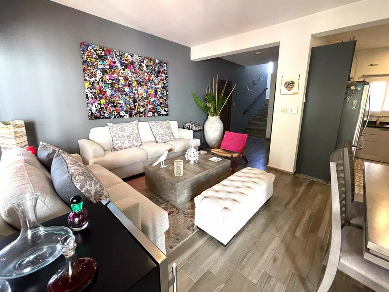 CASA LUNA NUEVA — 6 photos