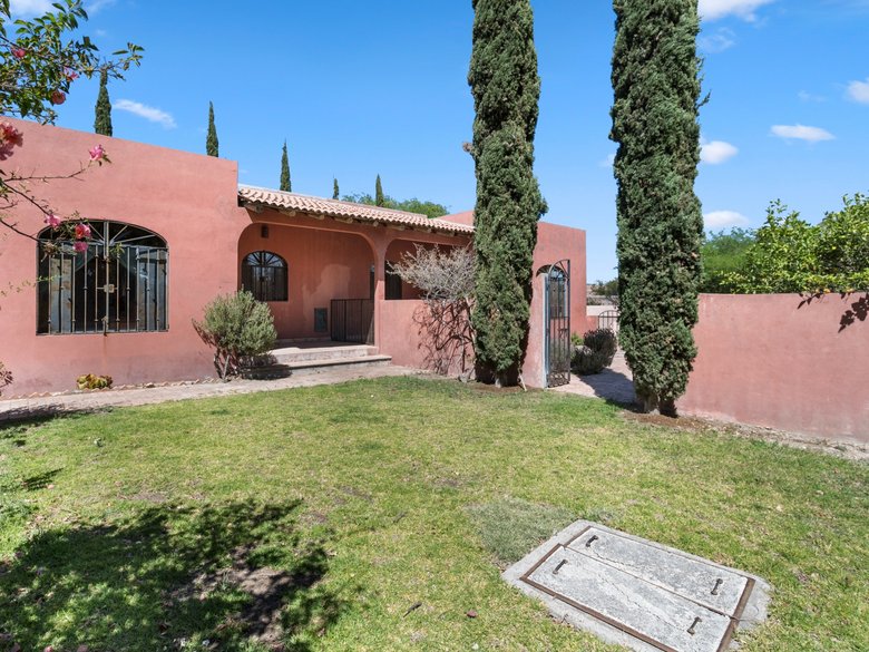 Tres Casitas La Esperanza — 31 photos