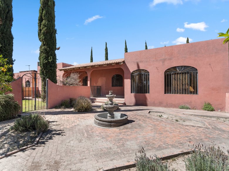 Tres Casitas La Esperanza — 30 photos