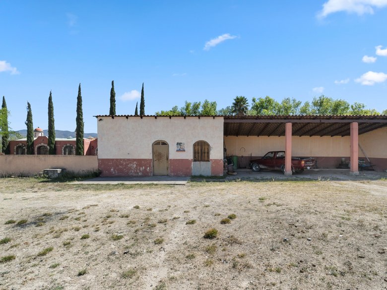Tres Casitas La Esperanza — 33 photos