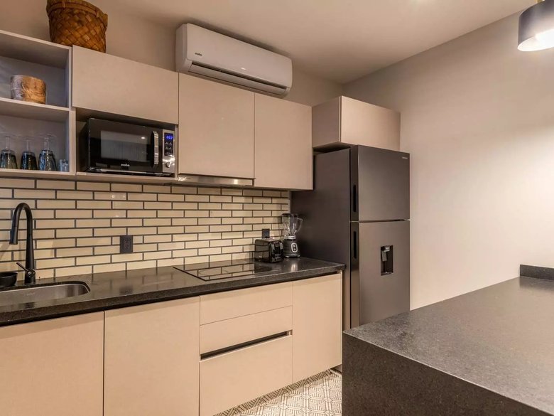 16 de Septiembre Condo — 6 photos