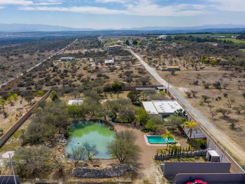 San Miguel Oasis — 26 photos