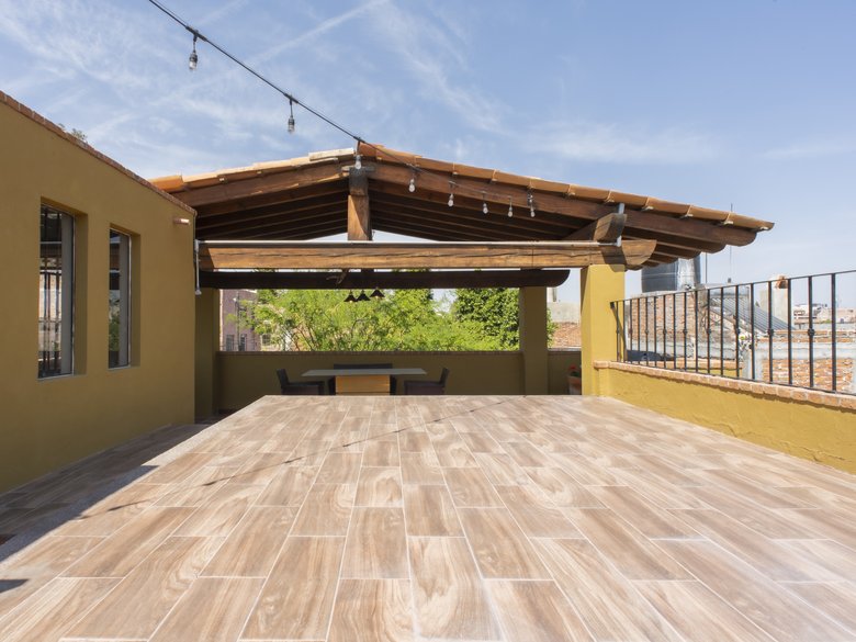 CASA LINDA — 37 photos