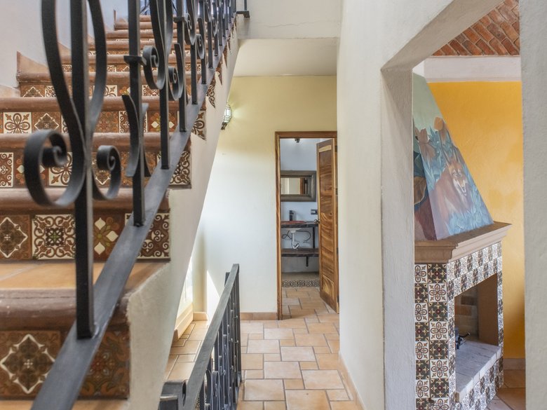 CASA LINDA — 52 photos