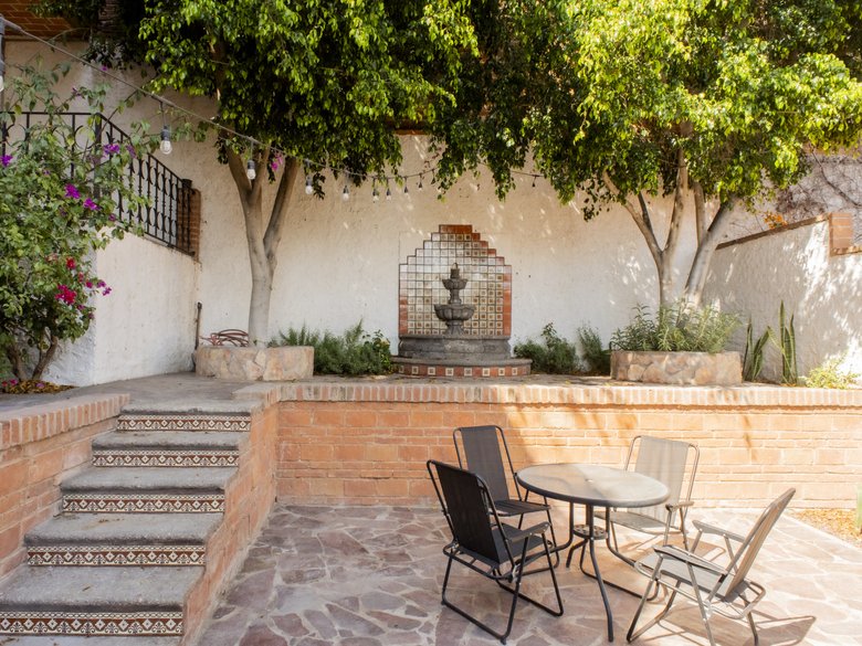 CASA LINDA — 7 photos