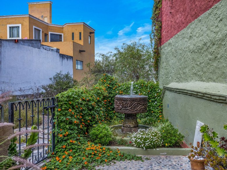 Casa Montitlan — 15 photos