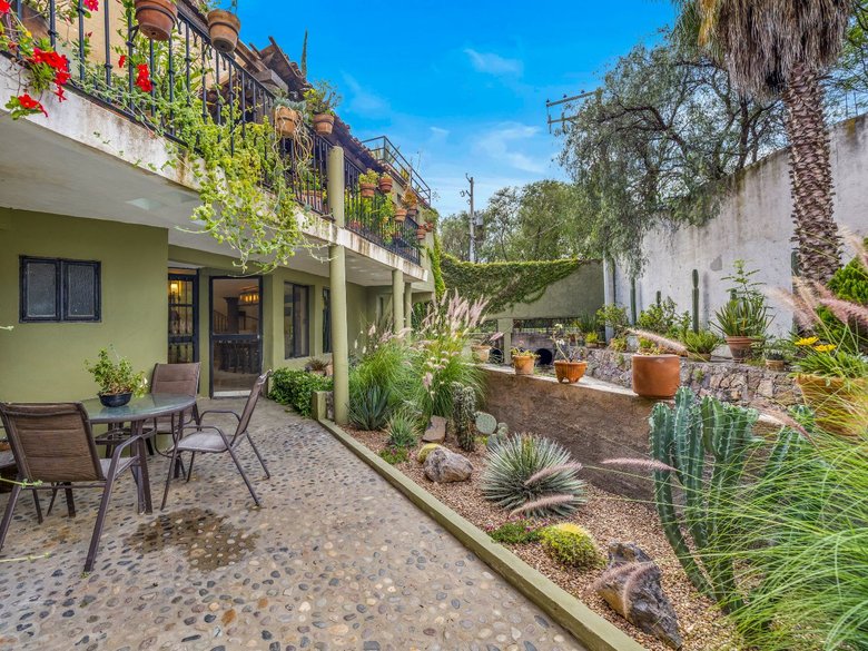 Casa Montitlan — 19 photos