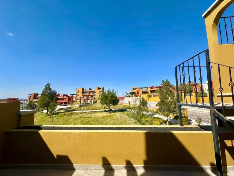 Serena Condo — 17 photos