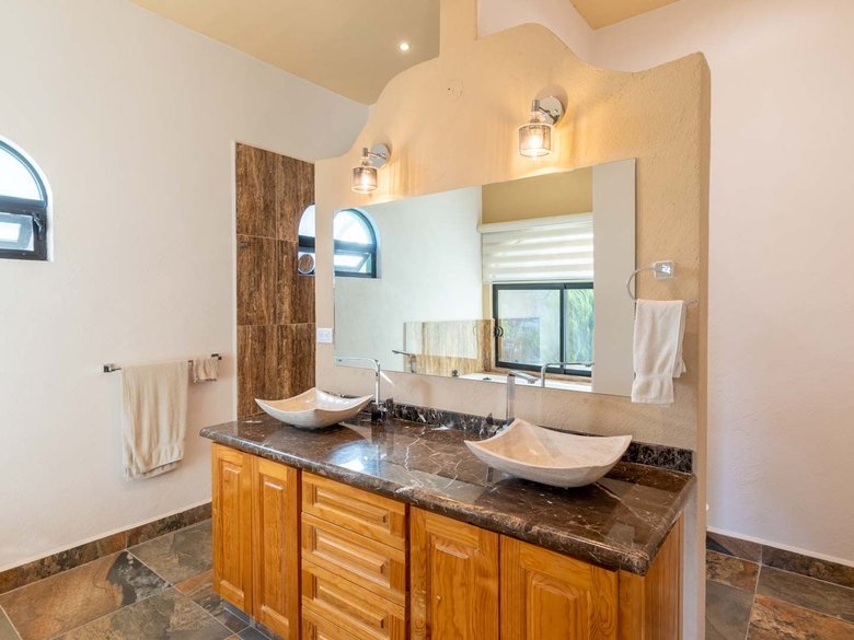 Casa Hacienda del Lago — 22 photos