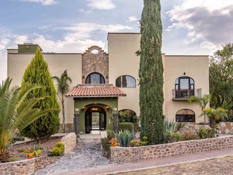Casa Hacienda del Lago — 2 photos