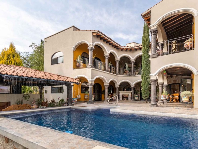 Casa Hacienda del Lago — 12 photos