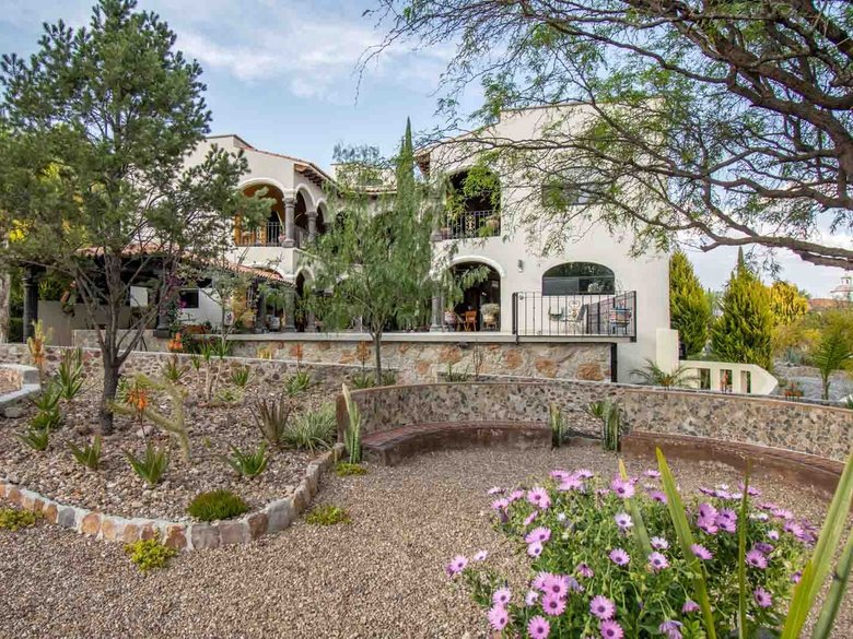 Casa Hacienda del Lago — 17 photos
