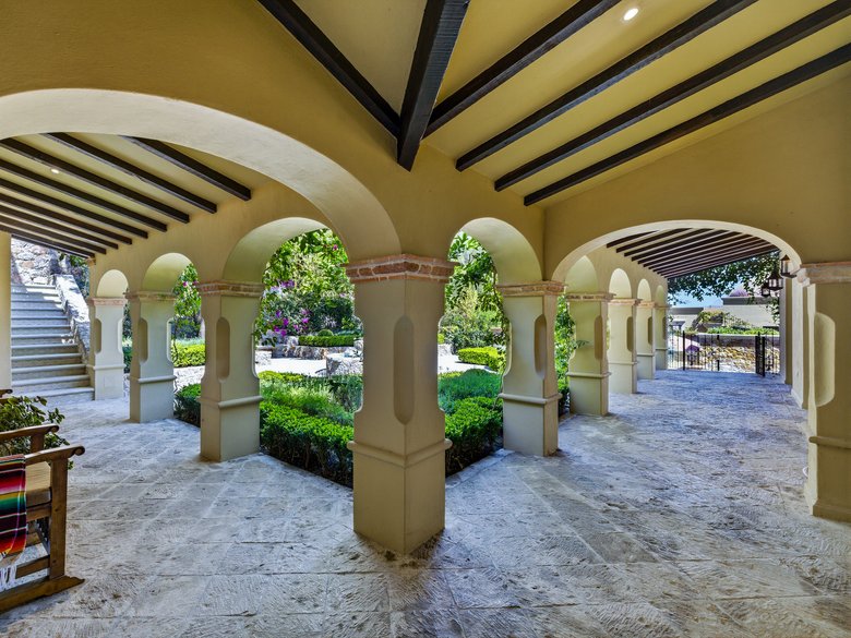 Casa Santuario — 6 photos