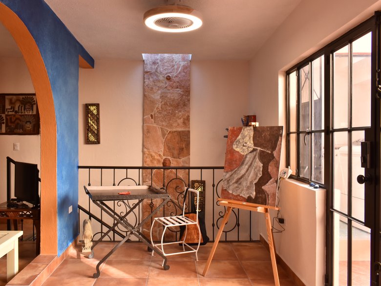 Casa Lima – A colorful 2BR house with modern and colonial elements right outside the Centro — 14 photos