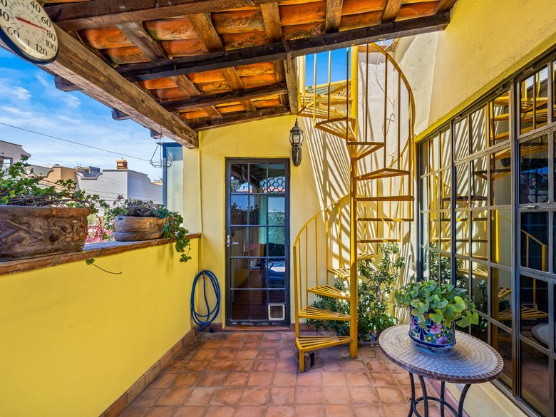 Casa Eclipse — 23 photos