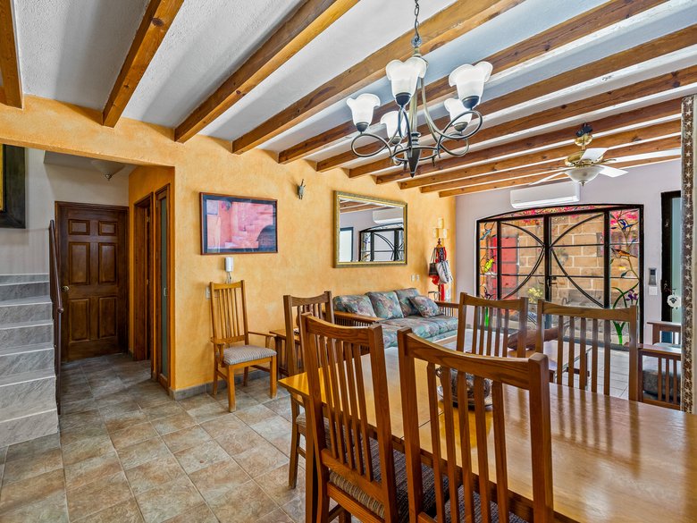 Casa Eclipse — 5 photos