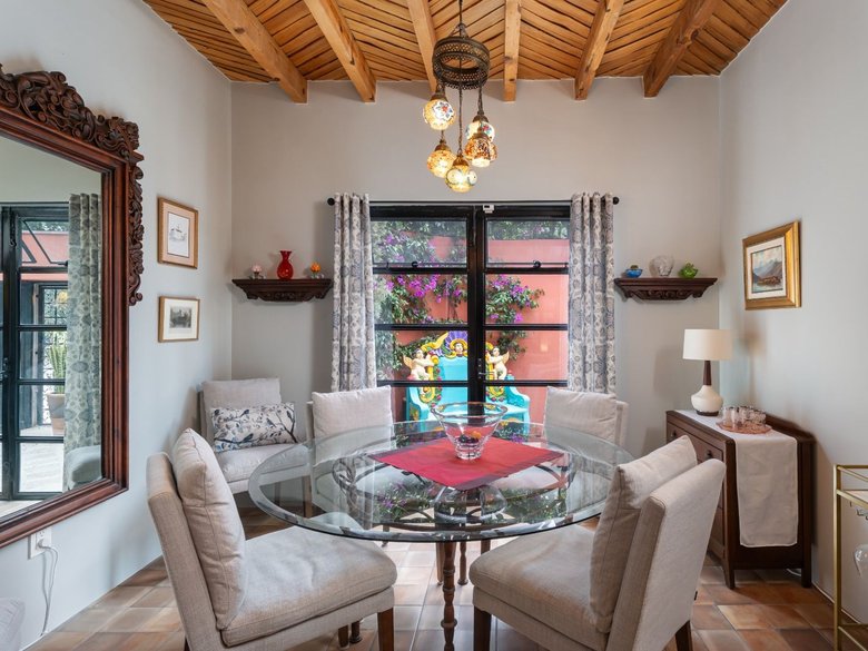 Casa Picaflores — 20 photos