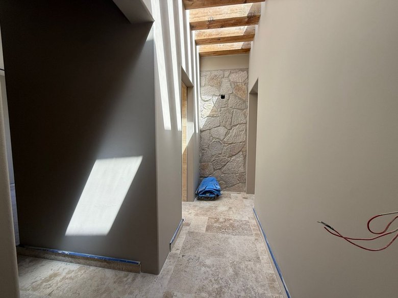 Smart investment in a prime location — 13 photos