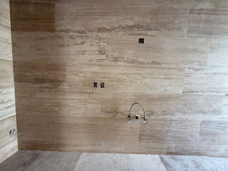 Smart investment in a prime location — 11 photos