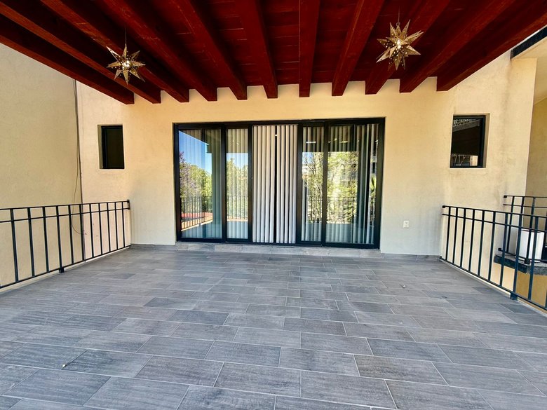 3-Bedroom Apartment in La Escondida | Garden Views & Long-Term Rental — 2 photos
