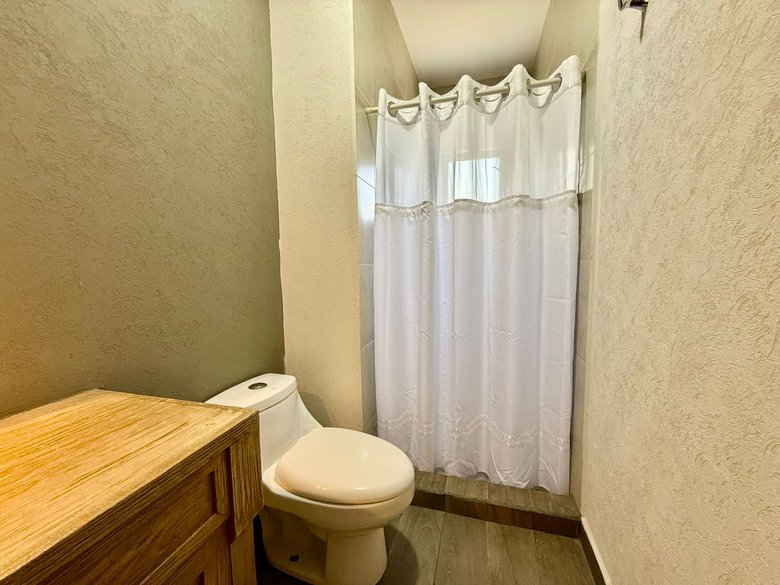 3-Bedroom Apartment in La Escondida | Garden Views & Long-Term Rental — 11 photos