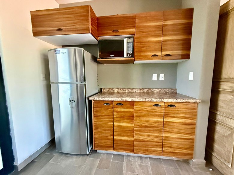 3-Bedroom Apartment in La Escondida | Garden Views & Long-Term Rental — 4 photos