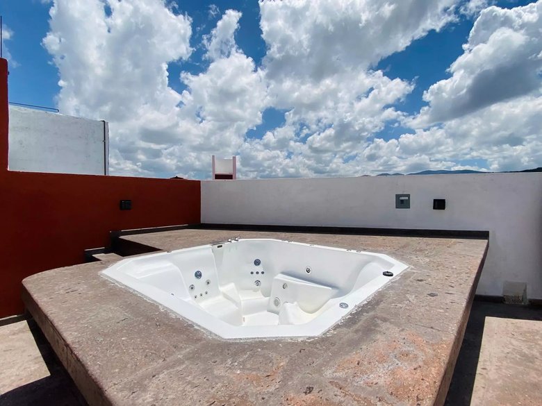 La Casa En El Paraíso — 2 photos