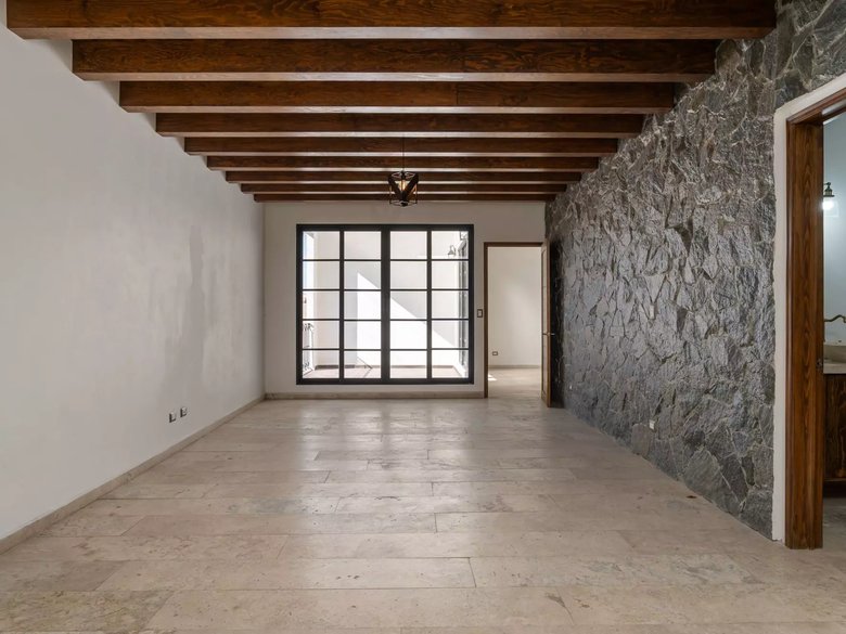 La Casa En El Paraíso — 7 photos