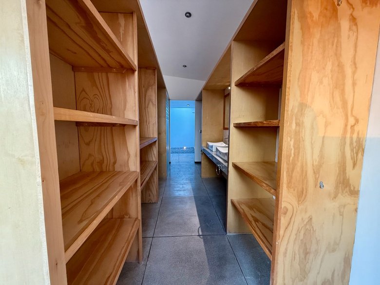 VENTA CASA MONTOLEA SENDEROS — 10 photos