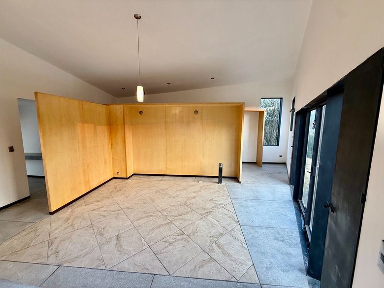 VENTA CASA MONTOLEA SENDEROS — 9 photos