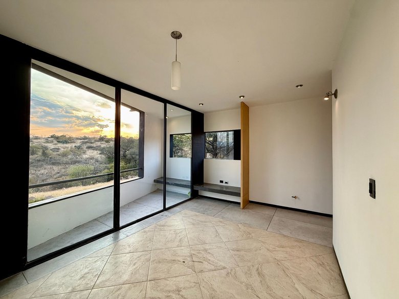 VENTA CASA MONTOLEA SENDEROS — 12 photos