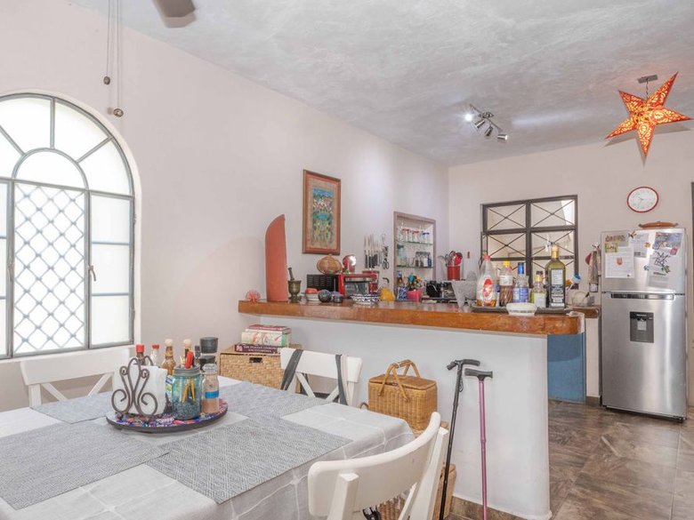 Duplex Fray Bartolome — 17 photos