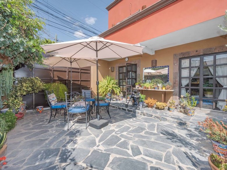 Duplex Fray Bartolome — 24 photos