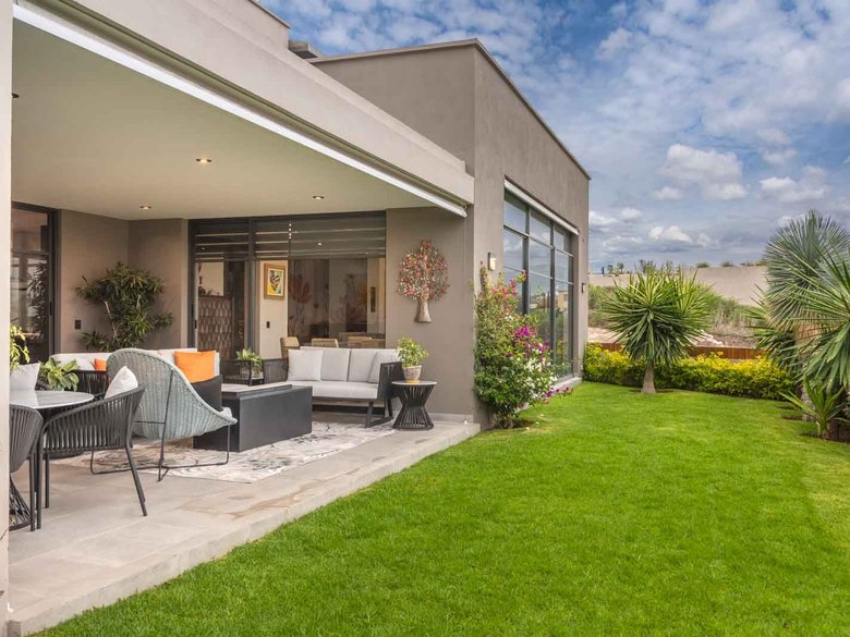 Casa Leponia — 9 photos