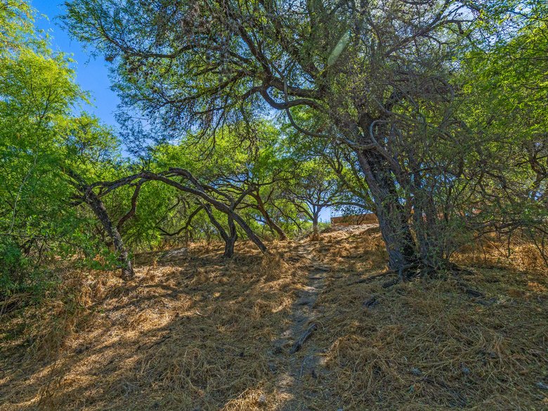 Piece of land in Los Lopez, near the river, the dam, and the historic Silver Road — 13 photos